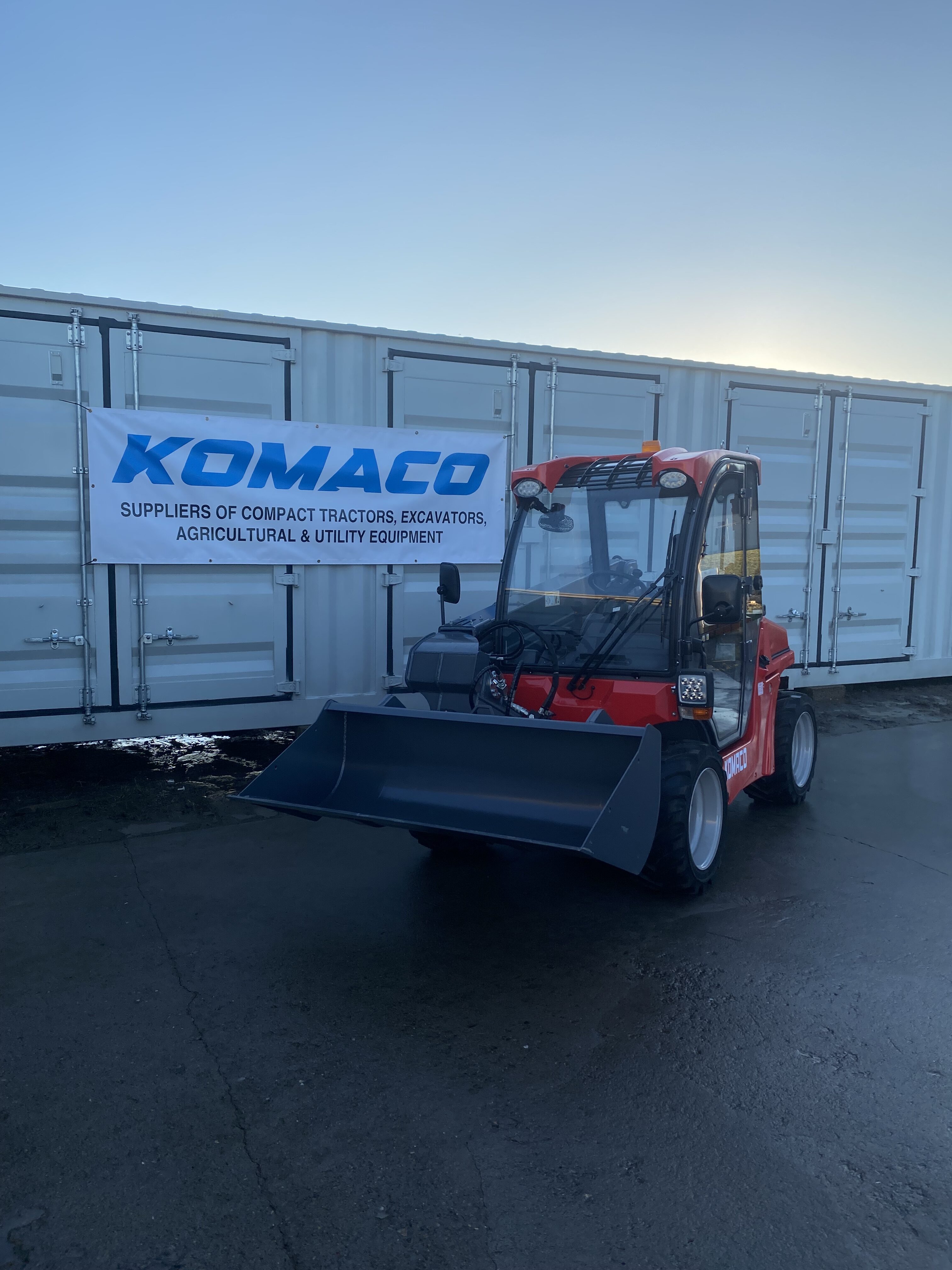 Komaco KT1500 Telescopic Loader/Multi Tool Machine - Komaco Compact ...